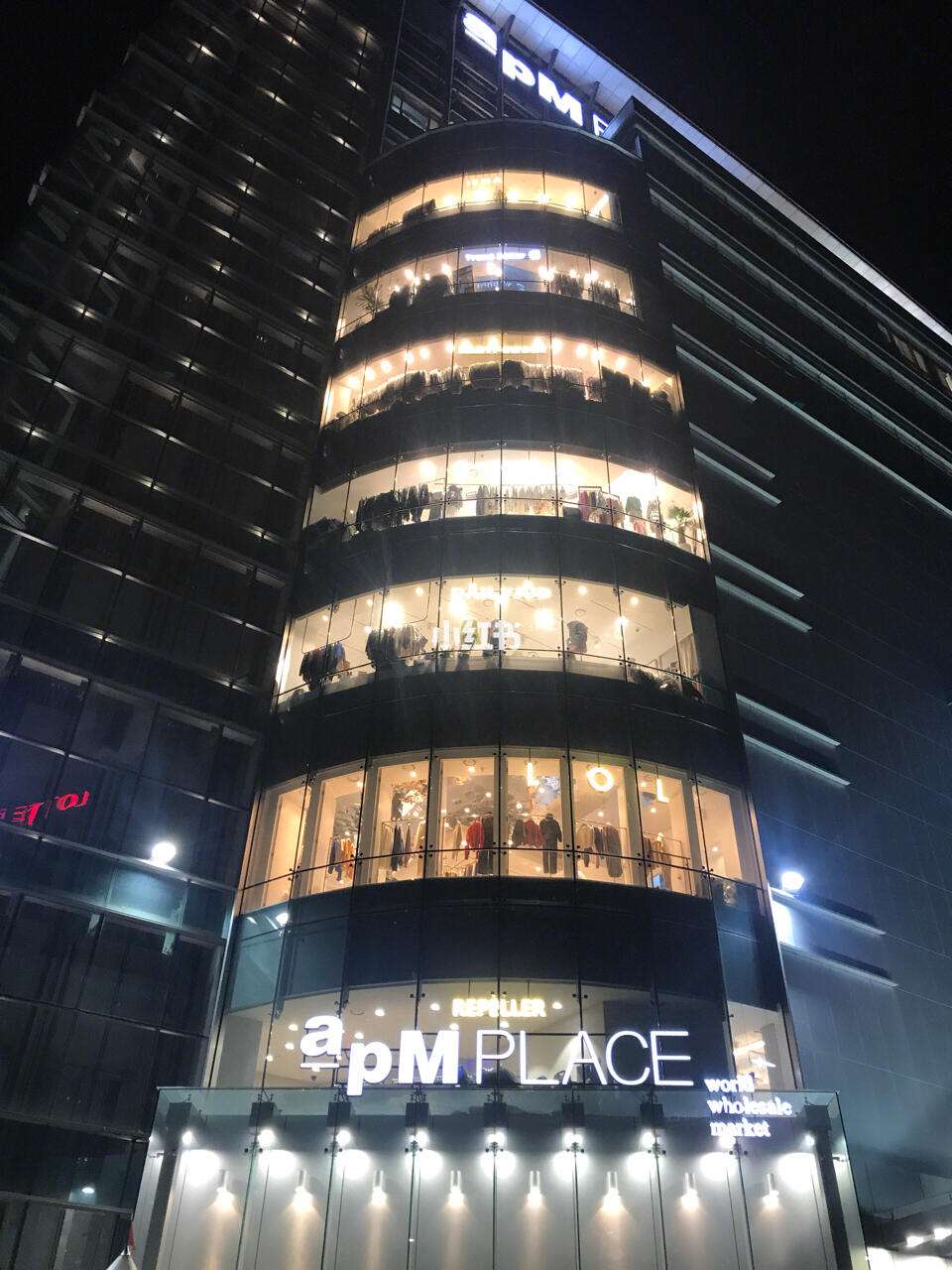 韓國(guó)東大門服裝批發(fā)攻略 女人的天堂，淘貨圣地